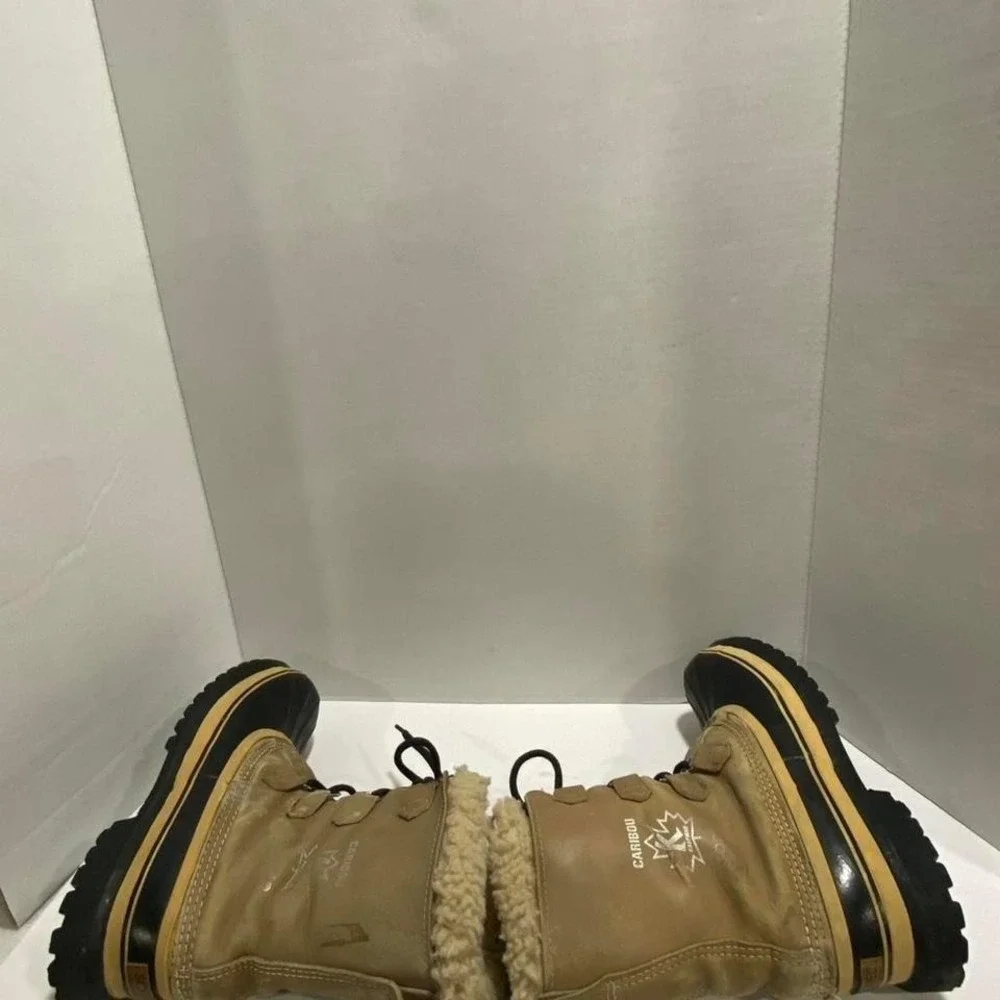 Tan and black Sorel Caribou boots Vtg short men 9. SKU493#winterboots